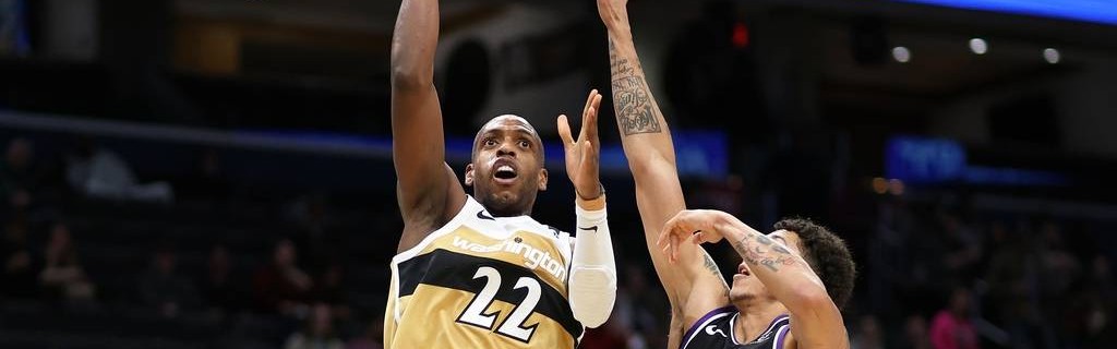 拉文空砍35分库利巴利15分 国王负奇才9连败