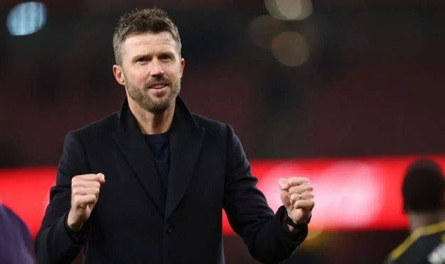 比德利赫特更强！曼联夏窗放大招，3500 万镑抢皇马铁闸