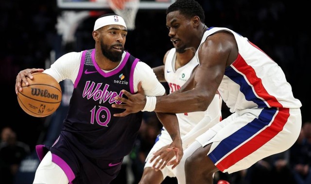 杜伦10+13哈里斯18+4+4 戈贝尔14+12活塞击败森林狼