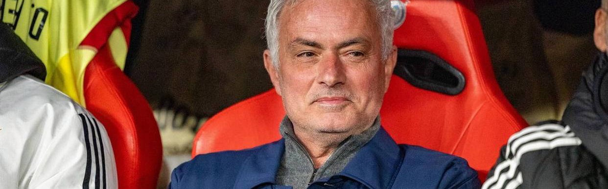 欧冠激战四场：3红15黄战火纷飞，尤文惨遭重挫，穆帅被驱逐出场