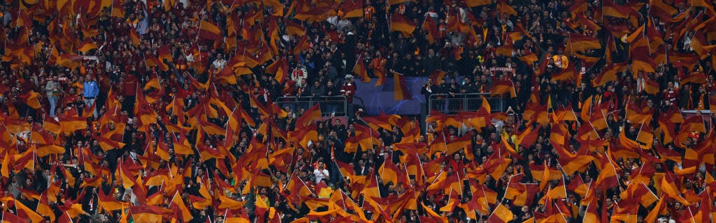 欧冠赛场惊魂！加拉塔萨雷悍将断指，怒指利物浦与欧足联，索赔风暴一触即发